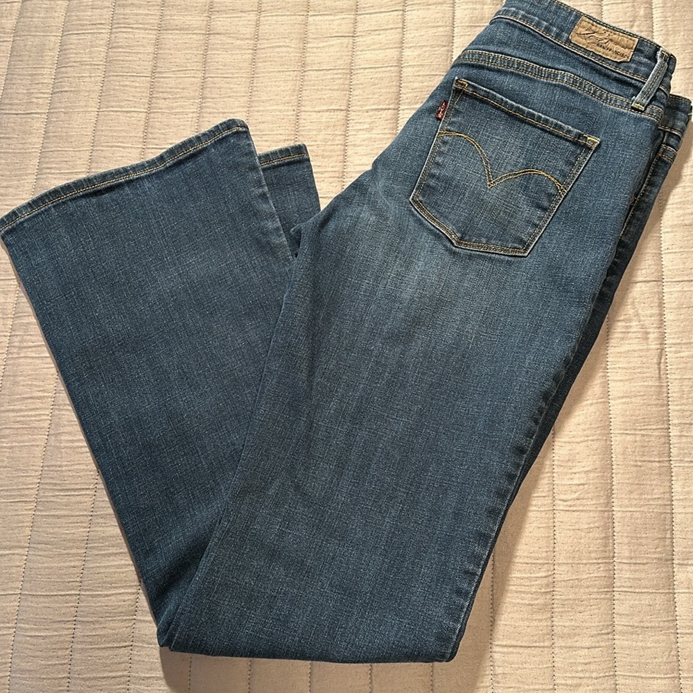 Levi Demi curve classic bootcut, size 12 or 31 - Picture 15 of 16